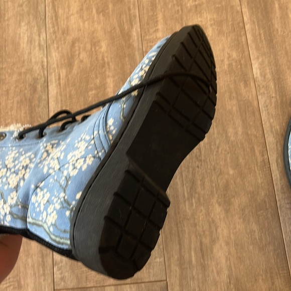 Yes We Vibe Boots - Picture 3 of 4